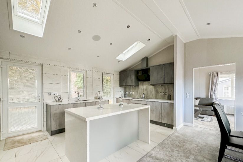 Two Bed Stately Albion Kensington (50x20) Two Bed Stately Albion Kensington (50x20)