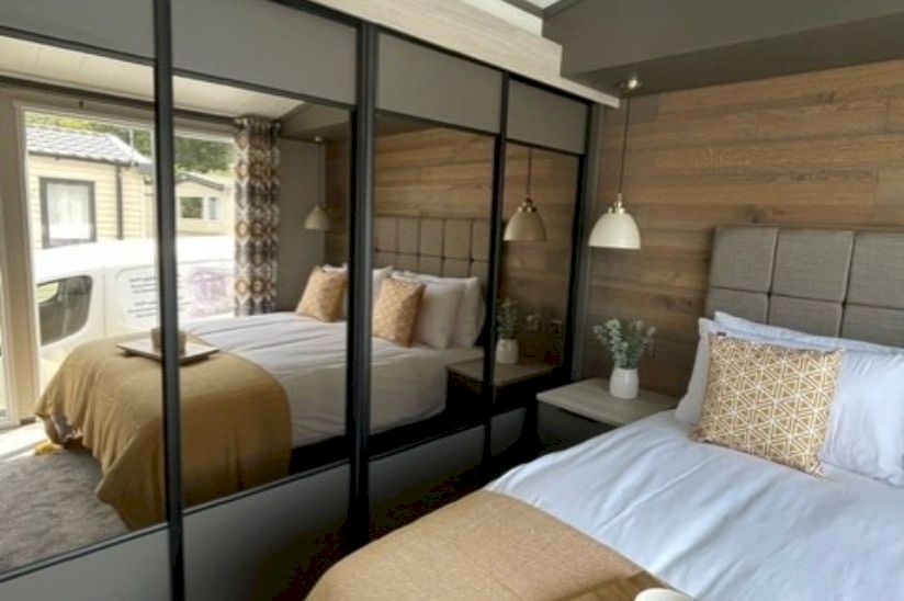 Two Bed Victory Lakewood (42x13) 2023 Two Bed Victory Lakewood (42x13) 2023