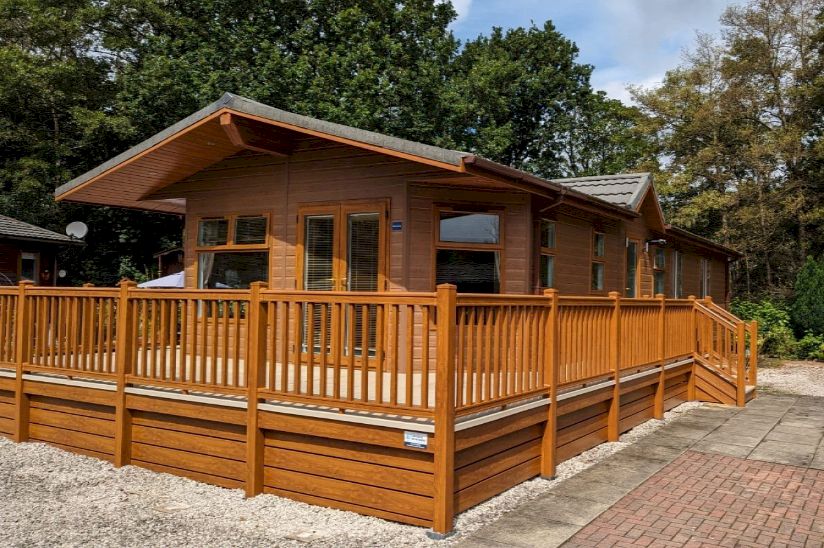 Three Bed Cambrian Horizon Lodge (42x20) 2006 Three Bed Cambrian Horizon Lodge (42x20) 2006