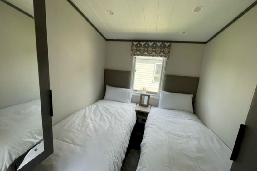 Two Bed Victory Lakewood (42x13) 2023 Two Bed Victory Lakewood (42x13) 2023
