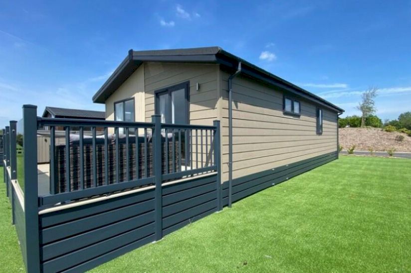 Two Bed Pathfinder Tor (40x20) Two Bed Pathfinder Tor (40x20)