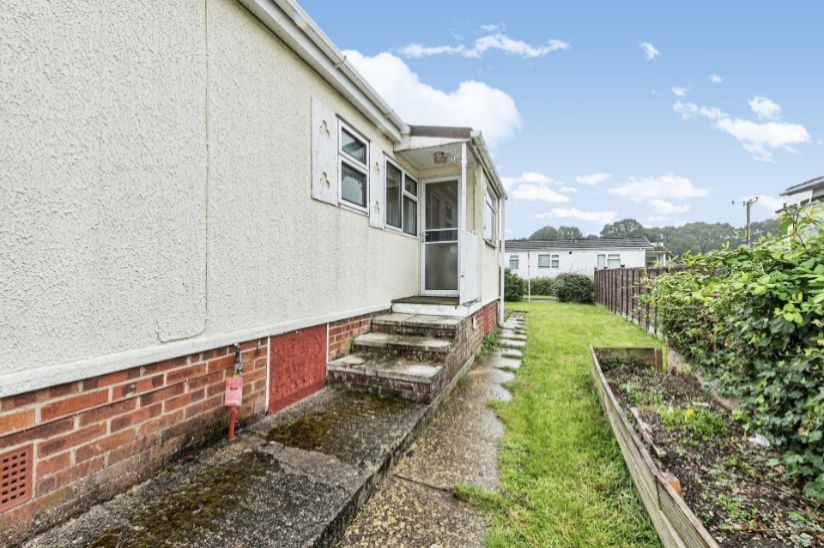 Two Bed Preowned Park Home Two Bed Preowned Park Home