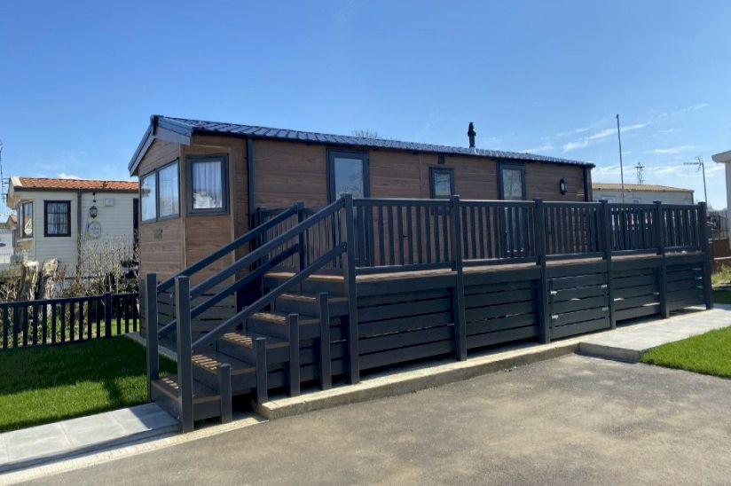 Two Bed Delta Lodge (30x12) Two Bed Delta Lodge (30x12)