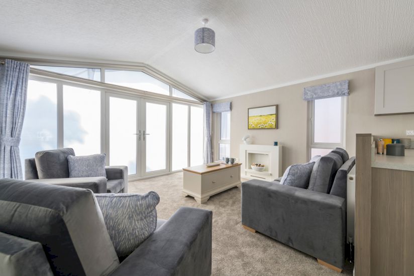 Two Bed Omar Southwold Two Bed Omar Southwold