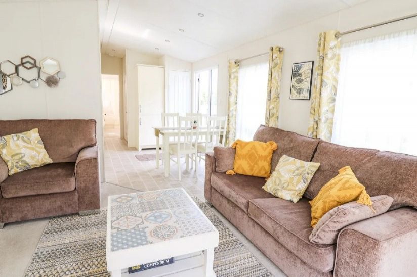 Private Sale Two Bed Delta Langford (40x13) 2018 Private Sale Two Bed Delta Langford (40x13) 2018